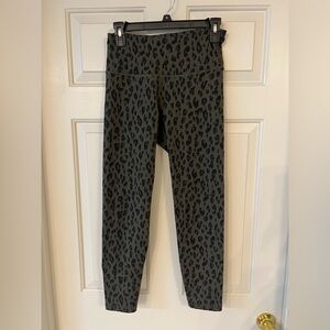 2 pair old navy active leggings size medium